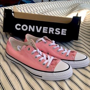 Converse low top Pink Women’s 9